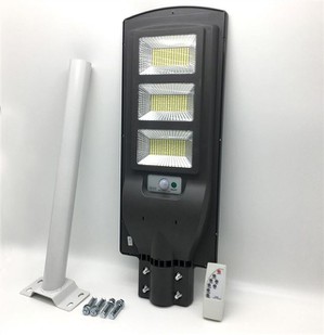 Luzes de rua LED movidas a energia solar